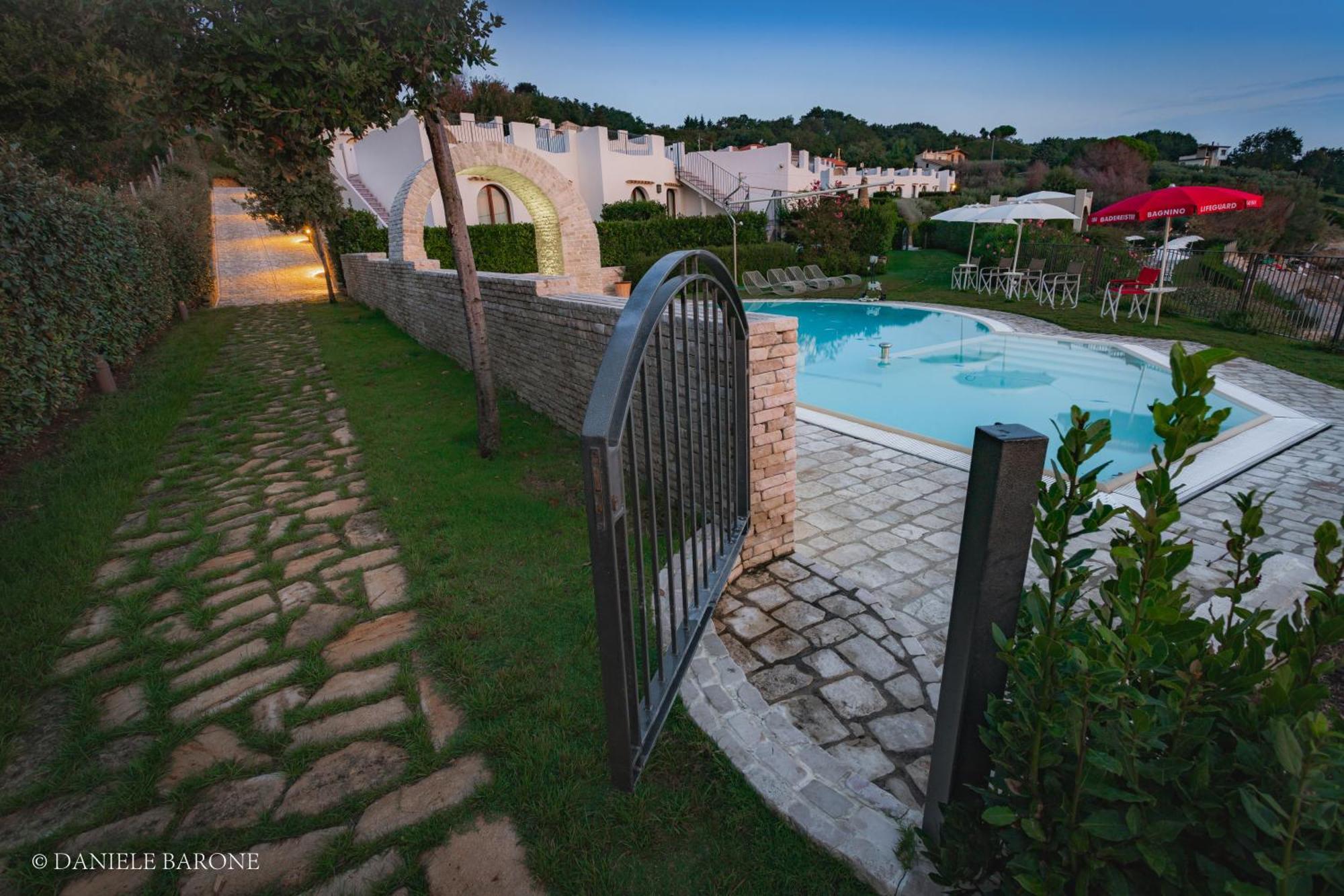 Baia Delphis Resort 바스토 외부 사진