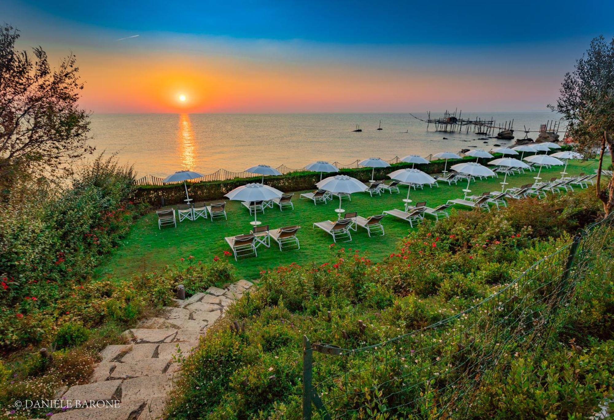 Baia Delphis Resort 바스토 외부 사진