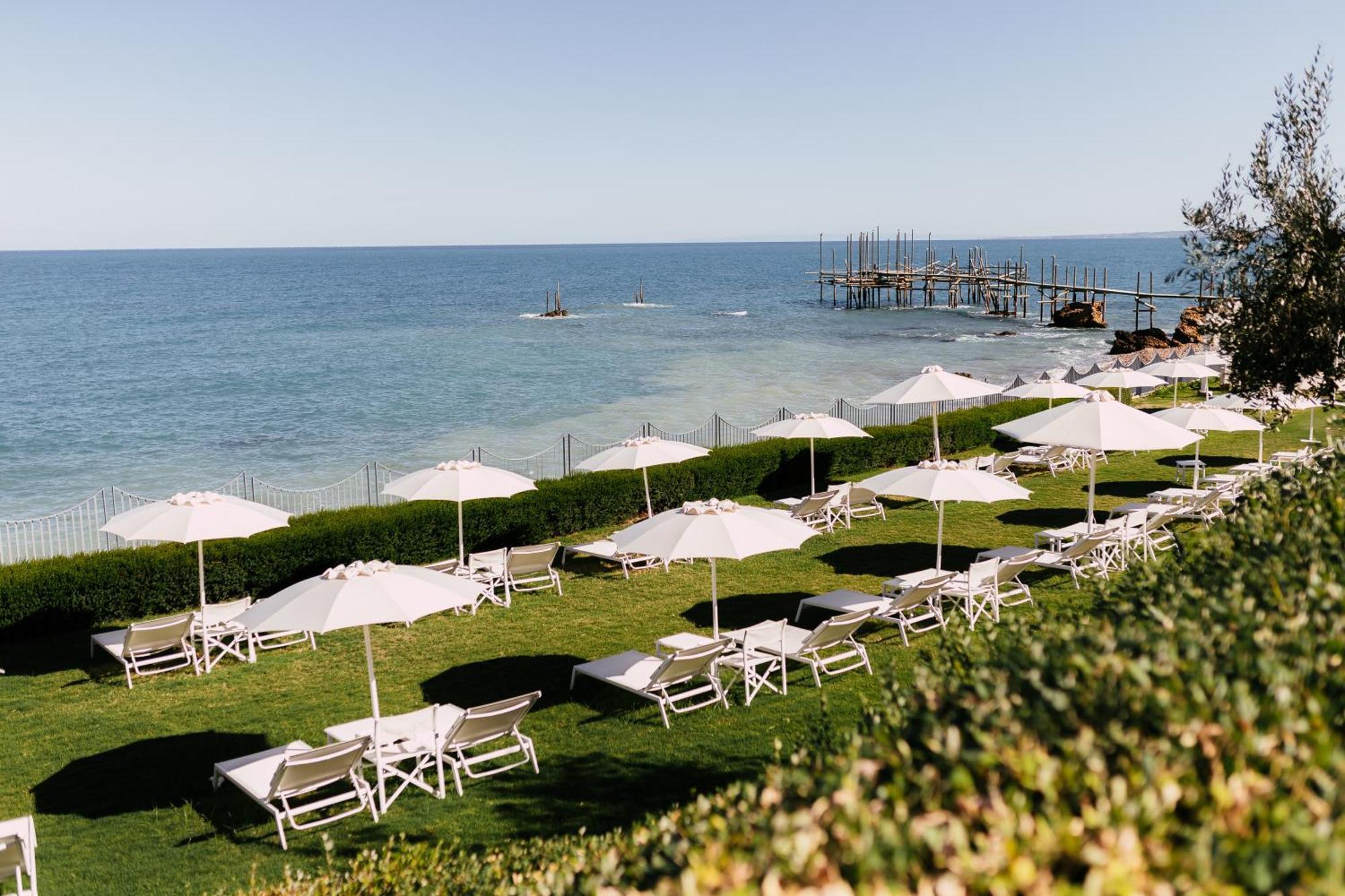 Baia Delphis Resort 바스토 외부 사진