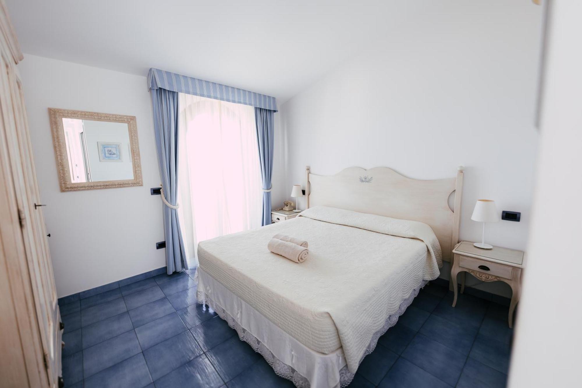 Baia Delphis Resort 바스토 외부 사진